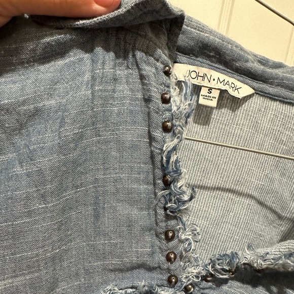 LAST CHANCE! FINAL PRICE! John Mark blouse - Picture 10 of 11